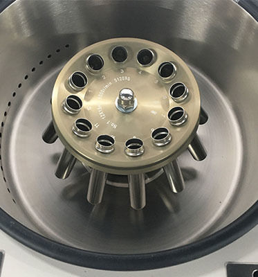 Centrífuga Cence L600-A de Baja Velocidad 6000rpm 5120xg para Separación de Sangre