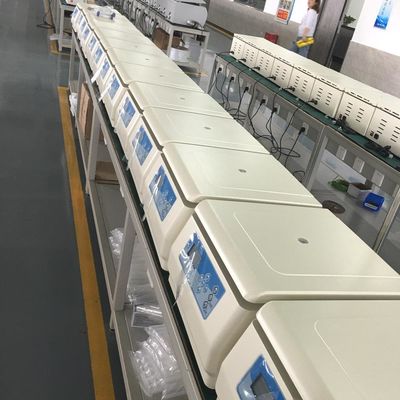 Centrífuga de laboratorio L420 a 4200 rpm con rotor de acero inoxidable de 12x20 ml y control por microprocesador