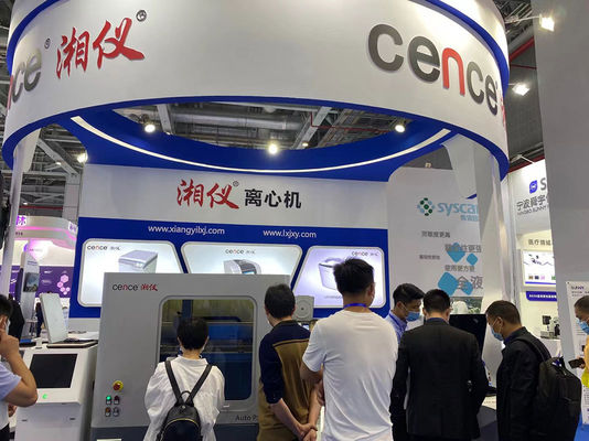 Centrífuga Refrigerada de Alta Velocidad 25000rpm con RCF de 50560xg y Capacidad de 6x100ml para Uso en Laboratorio