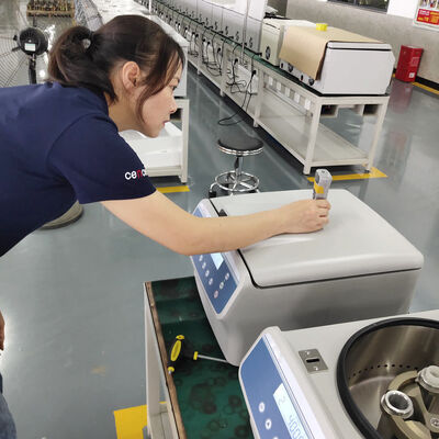 Centrífuga para PRP con velocidad máxima de 5000 rpm, 3555xg RCF y pantalla LCD para uso en laboratorio